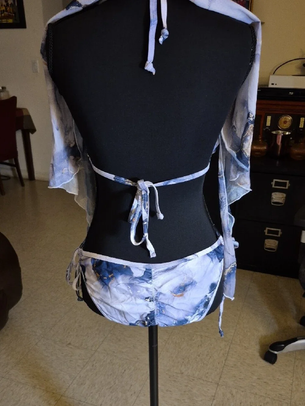 Marble-Print Blue Triangle Bikini Set with Matching Sarong